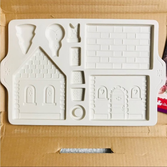 Longaberger Country Cottage Christmas Gingerbread House Mold Set. - Picture 6 of 11